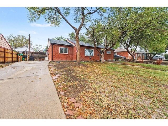 9161 Vine St, Thornton, CO 80229