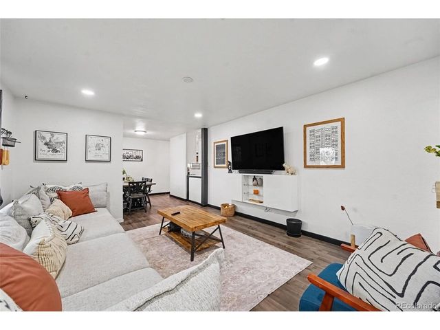 9161 Vine St, Thornton, CO 80229