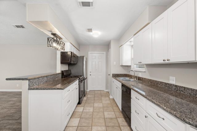 3214 Whitesail Drive, League City, TX 77573