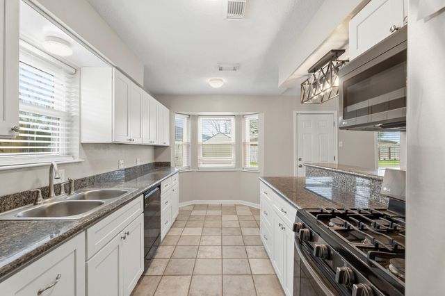 3214 Whitesail Drive, League City, TX 77573