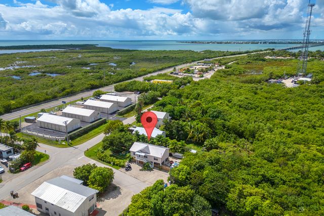40 Munson Avenue, Ramrod Key, FL 33042