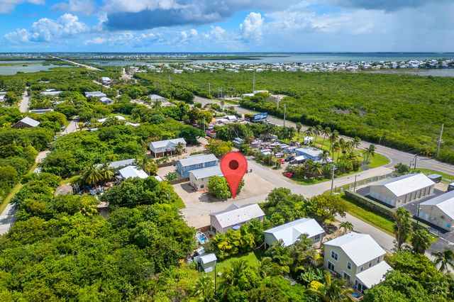 40 Munson Avenue, Ramrod Key, FL 33042