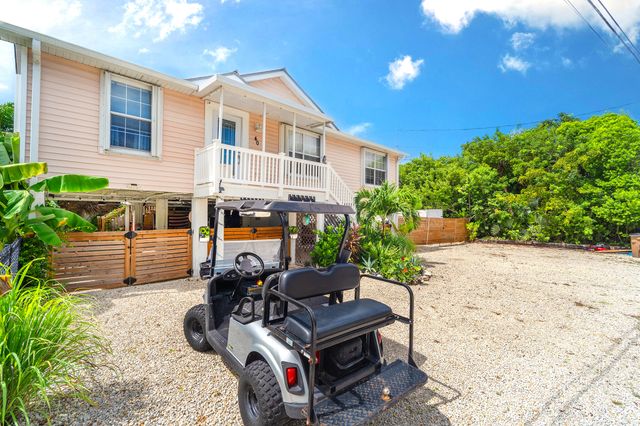 40 Munson Avenue, Ramrod Key, FL 33042