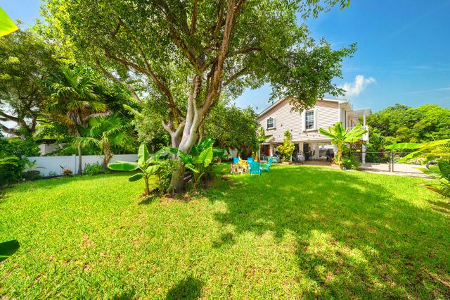 40 Munson Avenue, Ramrod Key, FL 33042