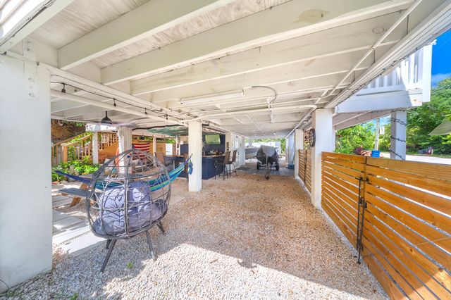 40 Munson Avenue, Ramrod Key, FL 33042