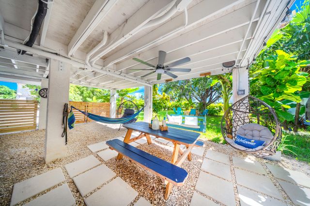 40 Munson Avenue, Ramrod Key, FL 33042