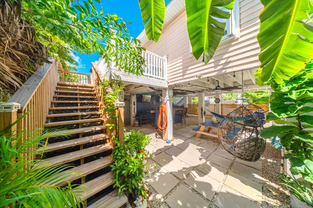 40 Munson Avenue, Ramrod Key, FL 33042