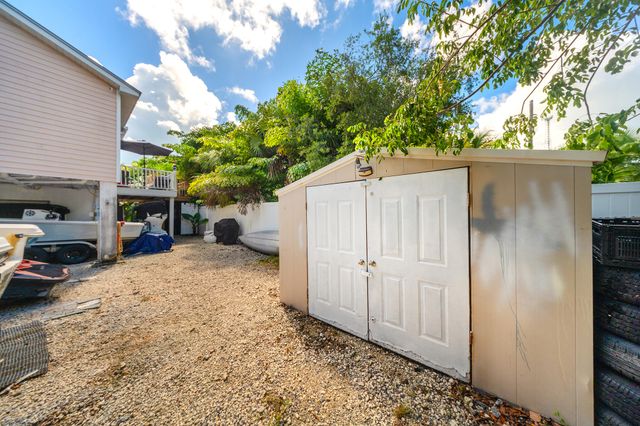 40 Munson Avenue, Ramrod Key, FL 33042