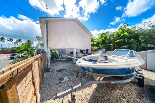 40 Munson Avenue, Ramrod Key, FL 33042