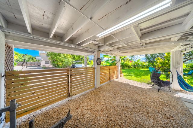 40 Munson Avenue, Ramrod Key, FL 33042