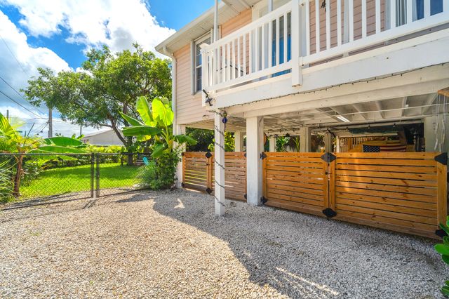 40 Munson Avenue, Ramrod Key, FL 33042