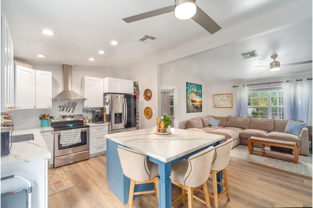 40 Munson Avenue, Ramrod Key, FL 33042