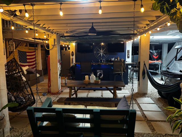 40 Munson Avenue, Ramrod Key, FL 33042