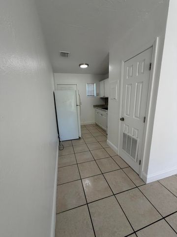 1021 Henrietta Avenue, West Palm Beach, FL 33401