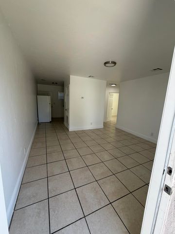 1021 Henrietta Avenue, West Palm Beach, FL 33401
