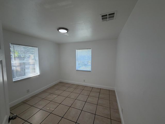 1021 Henrietta Avenue, West Palm Beach, FL 33401