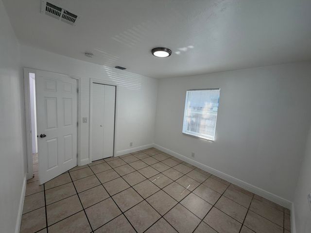 1021 Henrietta Avenue, West Palm Beach, FL 33401
