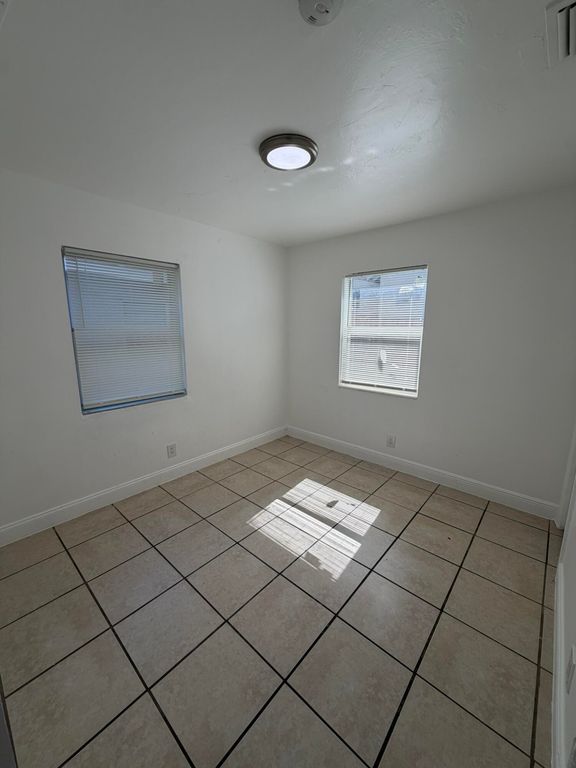 1021 Henrietta Avenue, West Palm Beach, FL 33401