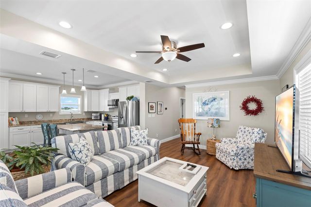 563 MOUNT PINEY AVENUE NE 691, St Petersburg, FL 33702