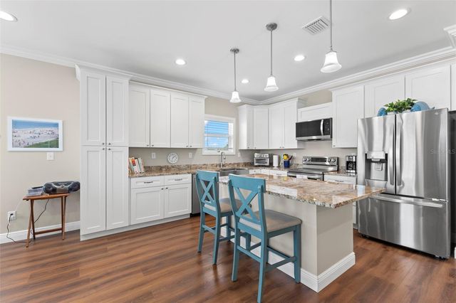 563 MOUNT PINEY AVENUE NE 691, St Petersburg, FL 33702