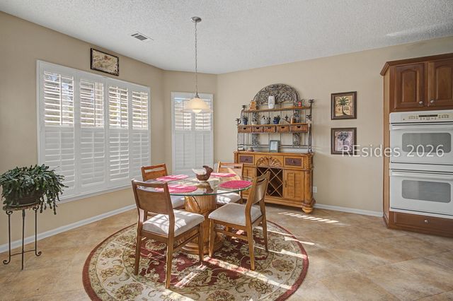 19 Wandering Daisy Dr, Bluffton, SC 29909