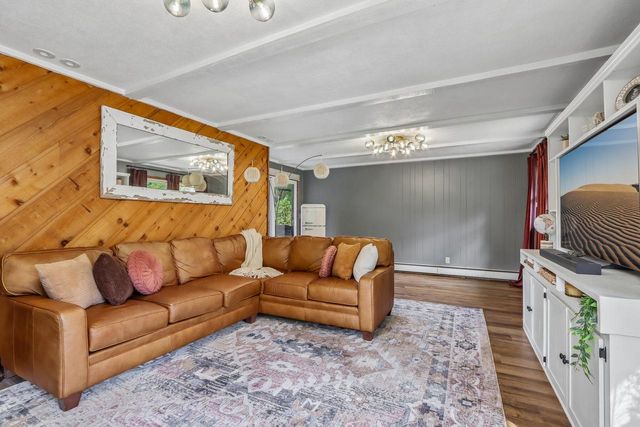 450 Rip Van Winkle DRIVE, Waukesha, WI 53186