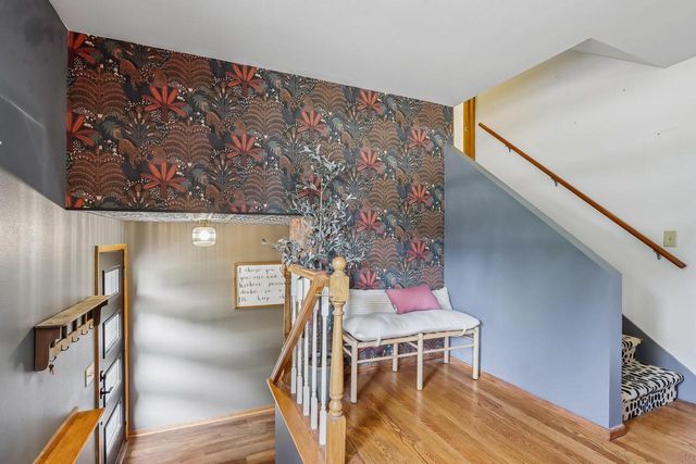 450 Rip Van Winkle DRIVE, Waukesha, WI 53186