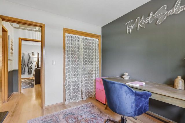 450 Rip Van Winkle DRIVE, Waukesha, WI 53186