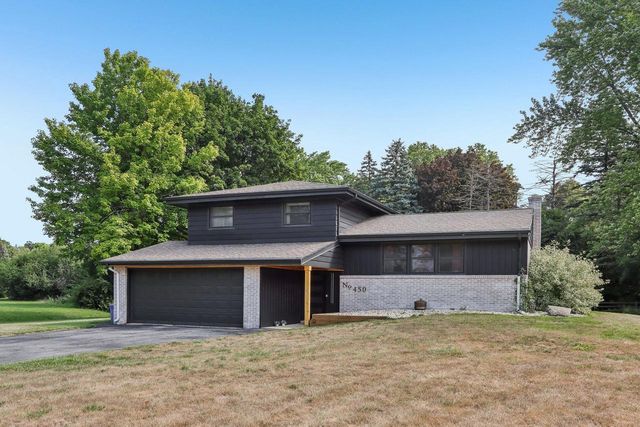 450 Rip Van Winkle DRIVE, Waukesha, WI 53186