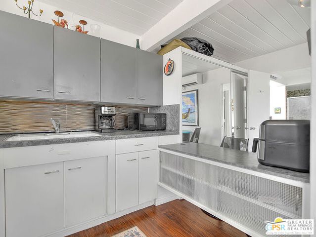 1111 E Palm Canyon Drive 225, Palm Springs, CA 92264