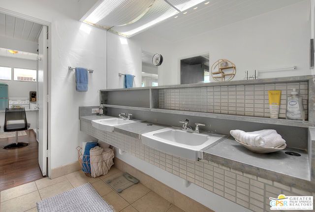 1111 E Palm Canyon Drive 225, Palm Springs, CA 92264