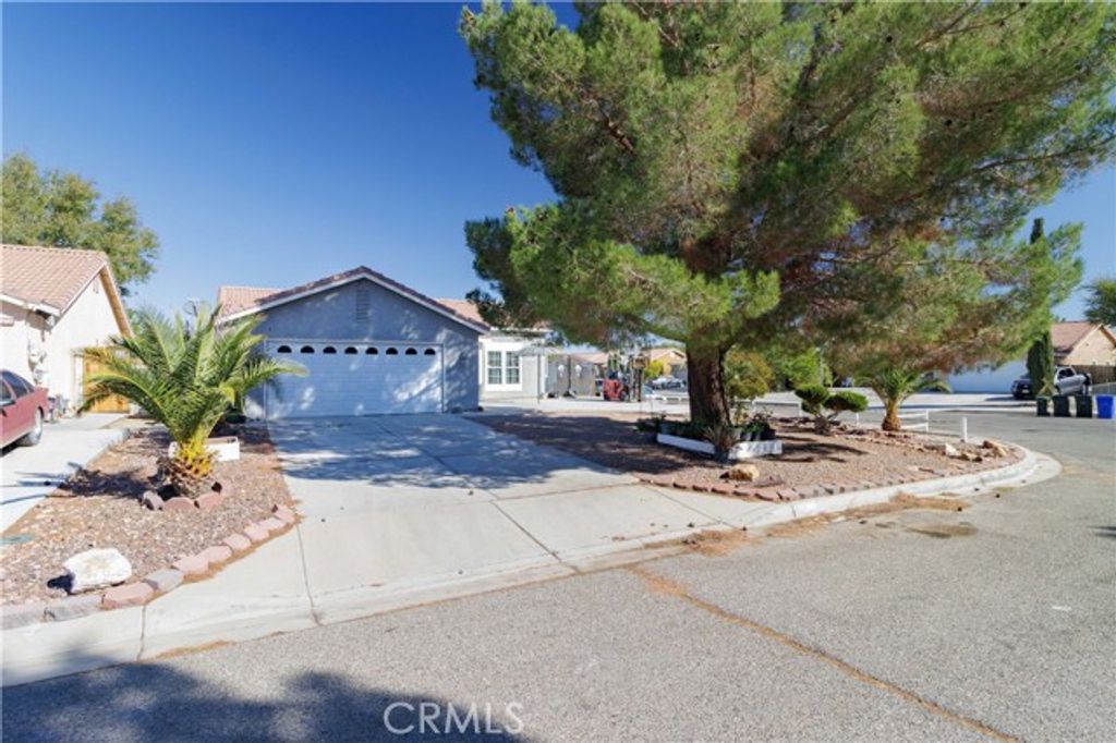 10770 Plainfield, Adelanto, CA 92301