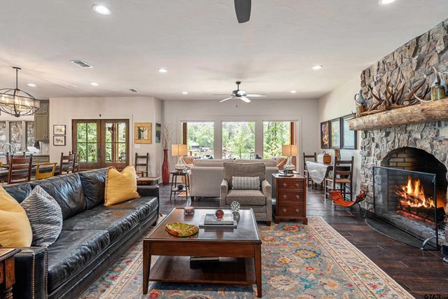 913 PR 6665, Mineola, TX 75773