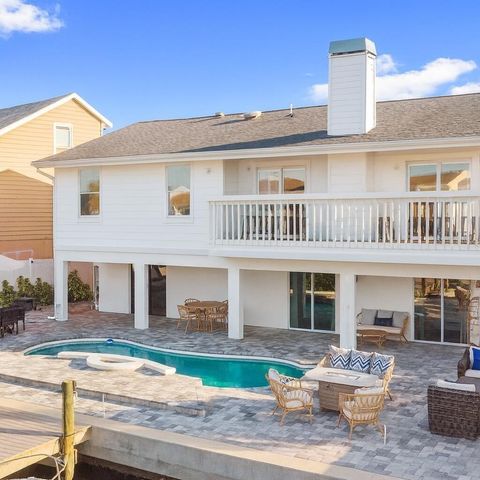 328 6TH AVENUE, Indian Rocks Beach, FL 33785