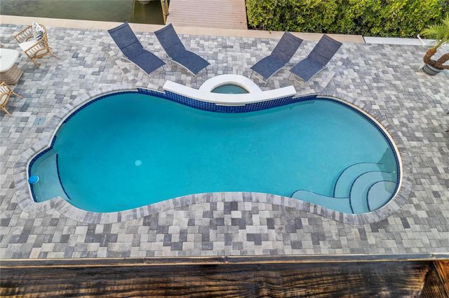 328 6TH AVENUE, Indian Rocks Beach, FL 33785