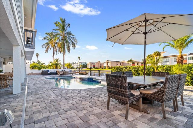 328 6TH AVENUE, Indian Rocks Beach, FL 33785