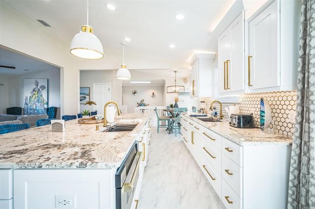 328 6TH AVENUE, Indian Rocks Beach, FL 33785