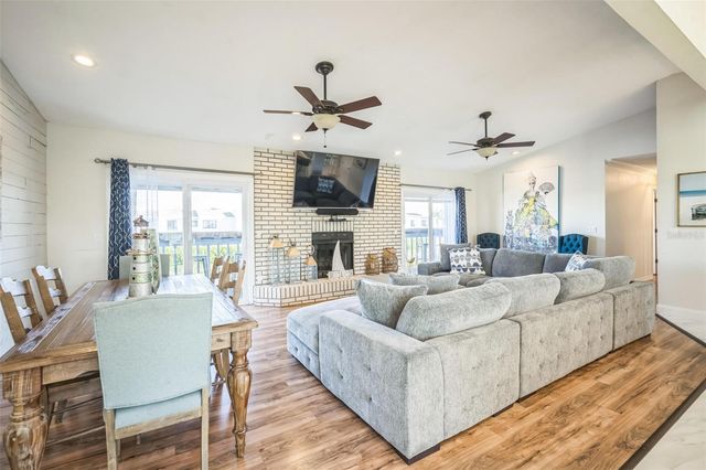 328 6TH AVENUE, Indian Rocks Beach, FL 33785