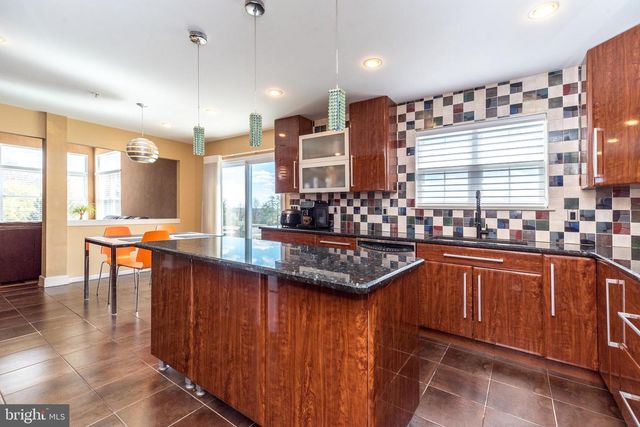 201 SUMMER RIDGE CIR, Chalfont, PA 18914