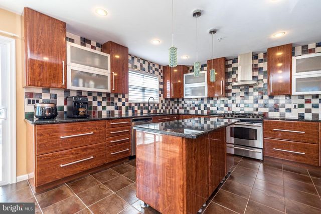 201 SUMMER RIDGE CIR, Chalfont, PA 18914
