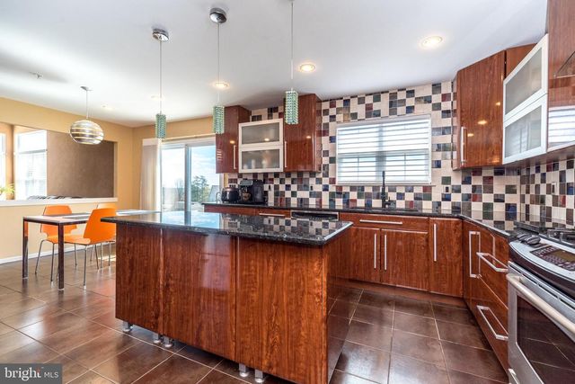 201 SUMMER RIDGE CIR, Chalfont, PA 18914