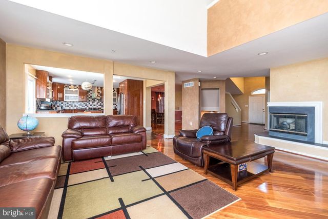 201 SUMMER RIDGE CIR, Chalfont, PA 18914