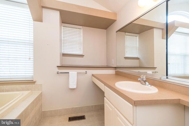 201 SUMMER RIDGE CIR, Chalfont, PA 18914