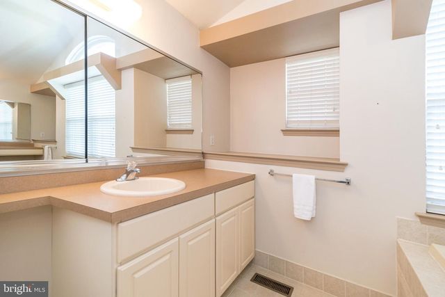 201 SUMMER RIDGE CIR, Chalfont, PA 18914