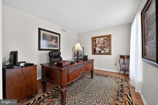 4 PATRIOT LANE, Blackwood, NJ 08012