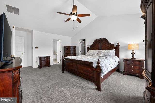 4 PATRIOT LANE, Blackwood, NJ 08012