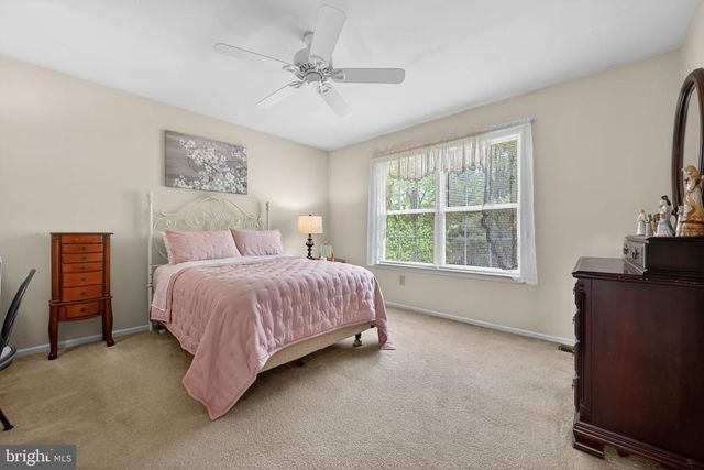 4 PATRIOT LANE, Blackwood, NJ 08012