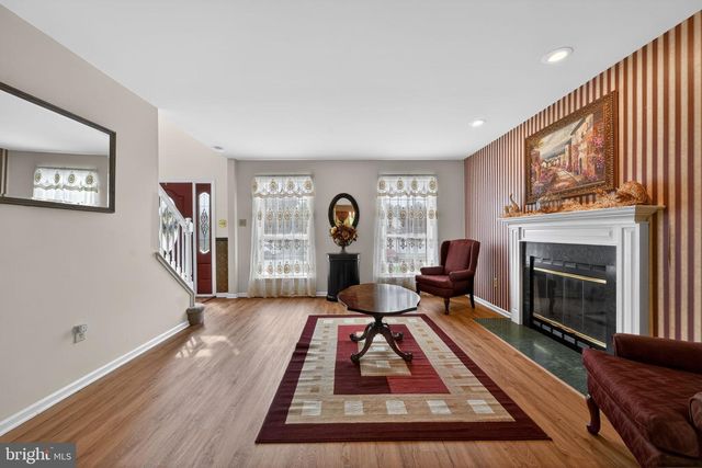 4 PATRIOT LANE, Blackwood, NJ 08012