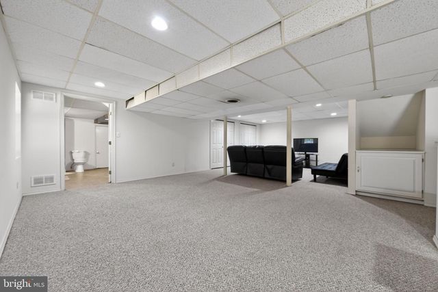 4 PATRIOT LANE, Blackwood, NJ 08012