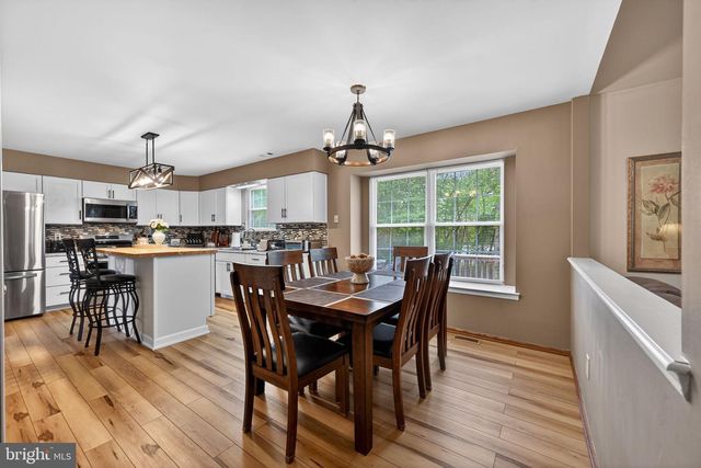 4 PATRIOT LANE, Blackwood, NJ 08012